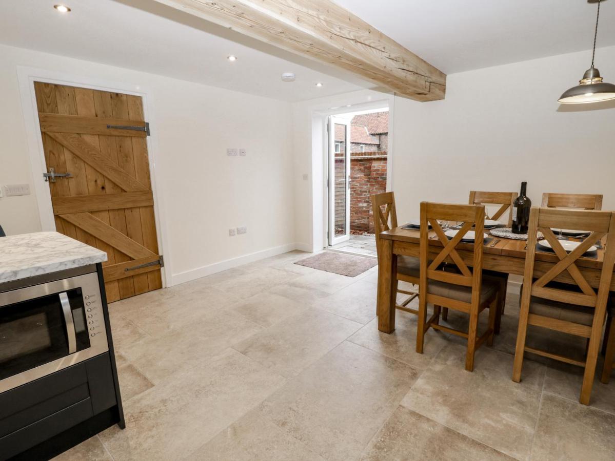 The Grooms Cottage York Extérieur photo